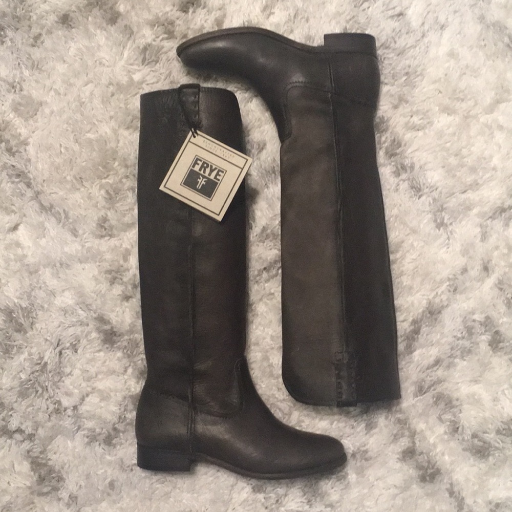 FRYE BOOTS *NEW IN BOX* 7.5
